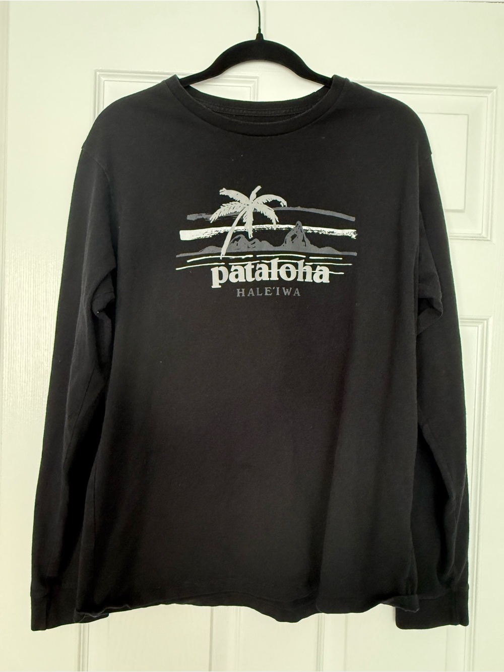 Patagonia Pataloha Mens Black Long Sleeve- Size M